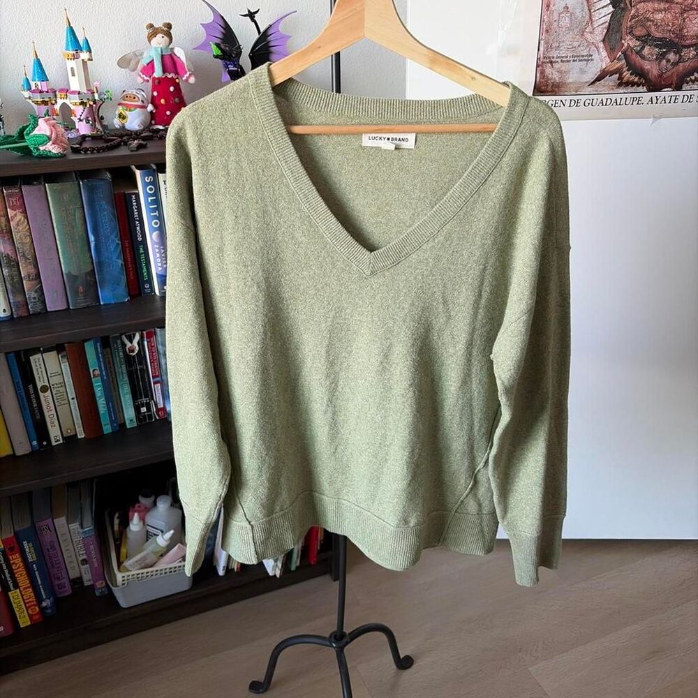 Lucky Brand Men's V-Neck Knit Sweater Green Size Medium